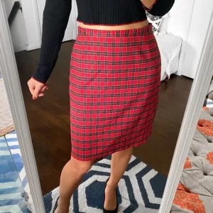 🎄 KIABI DECADE RED GREEN PLAID CHRISTMAS SKIRT!