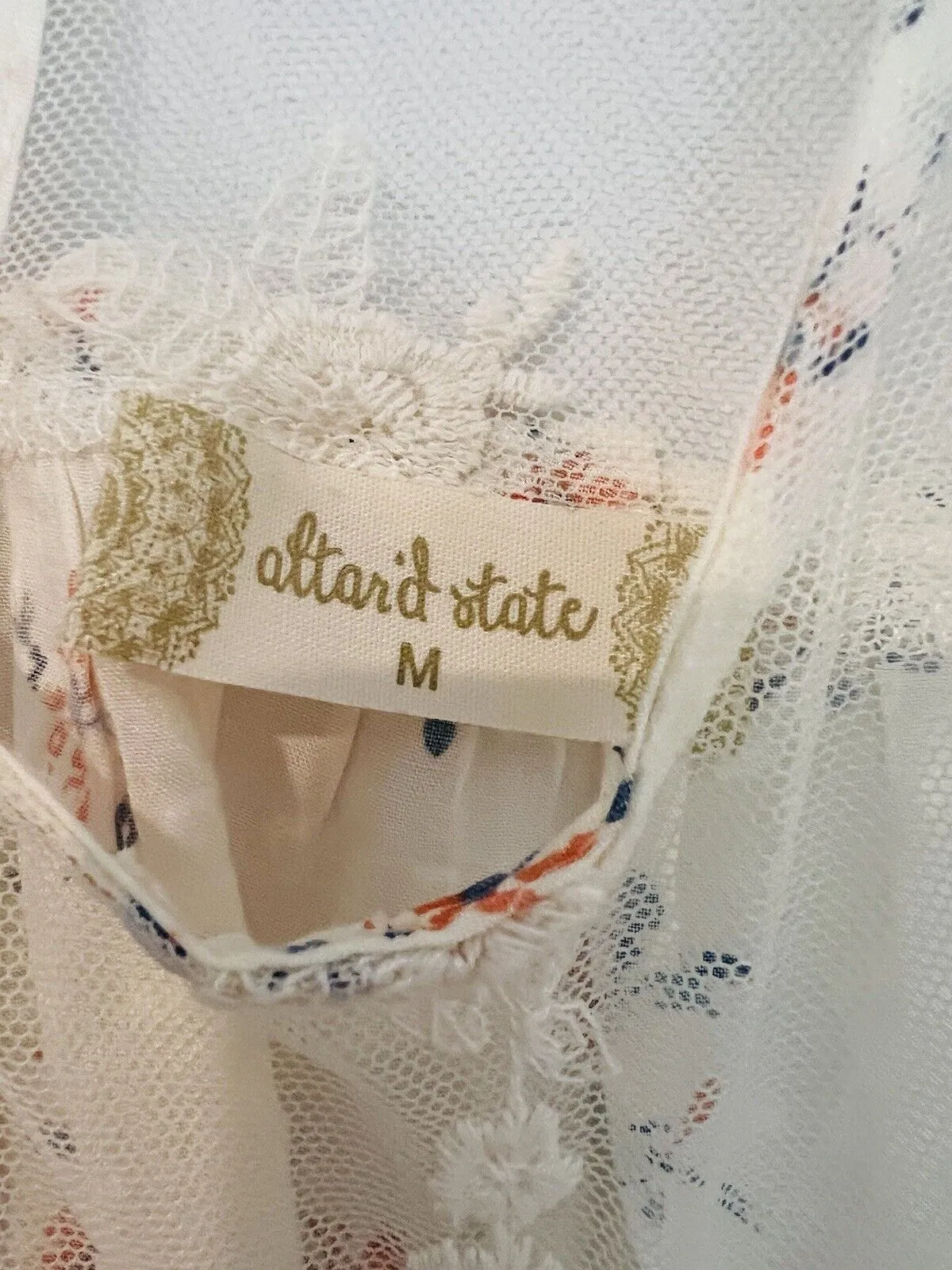 ALTAR'D STATE Womens Floral Tunic Top Sz M Lace Short Sleeve Boho Coquette