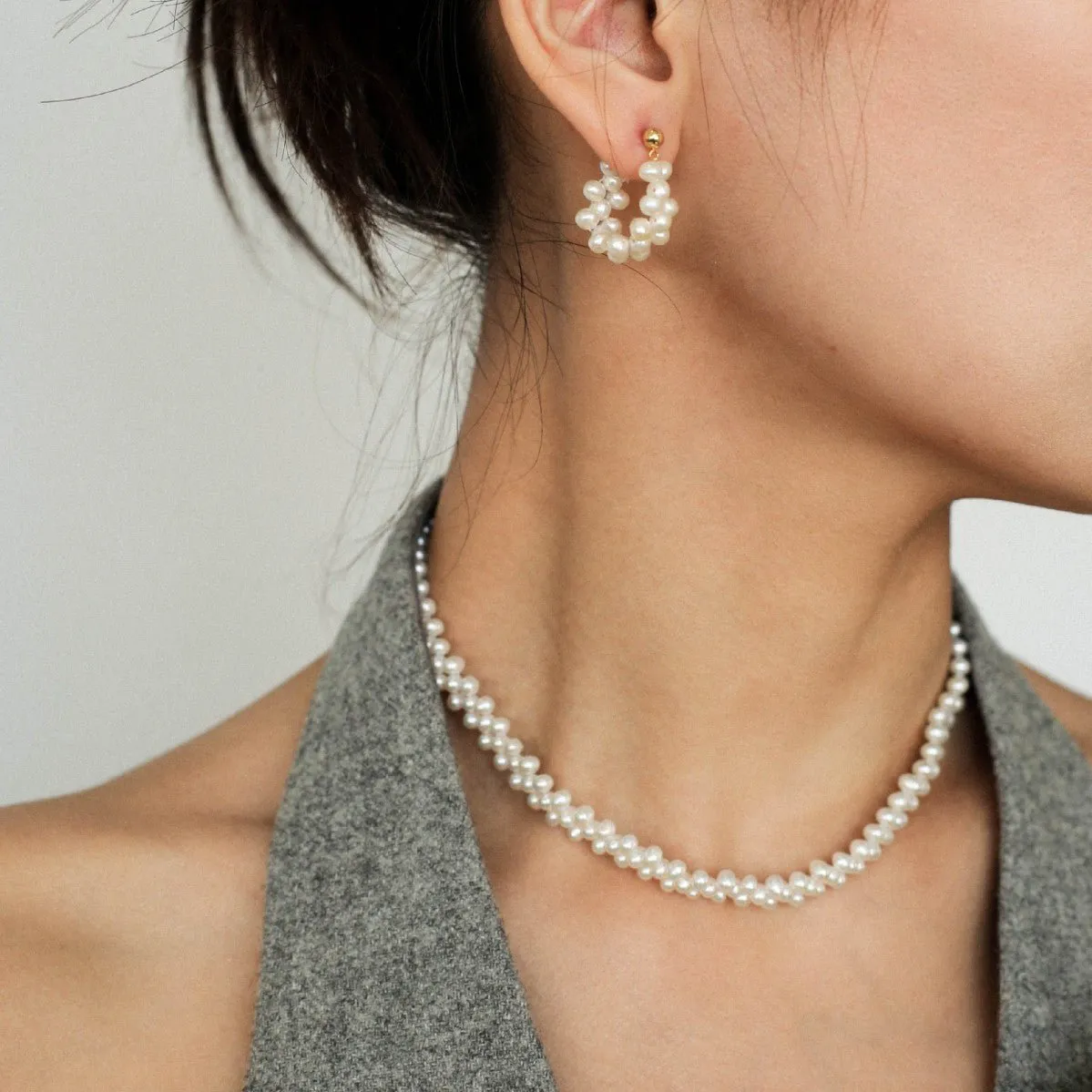 Aurora Lace Handwoven Pearl Necklace