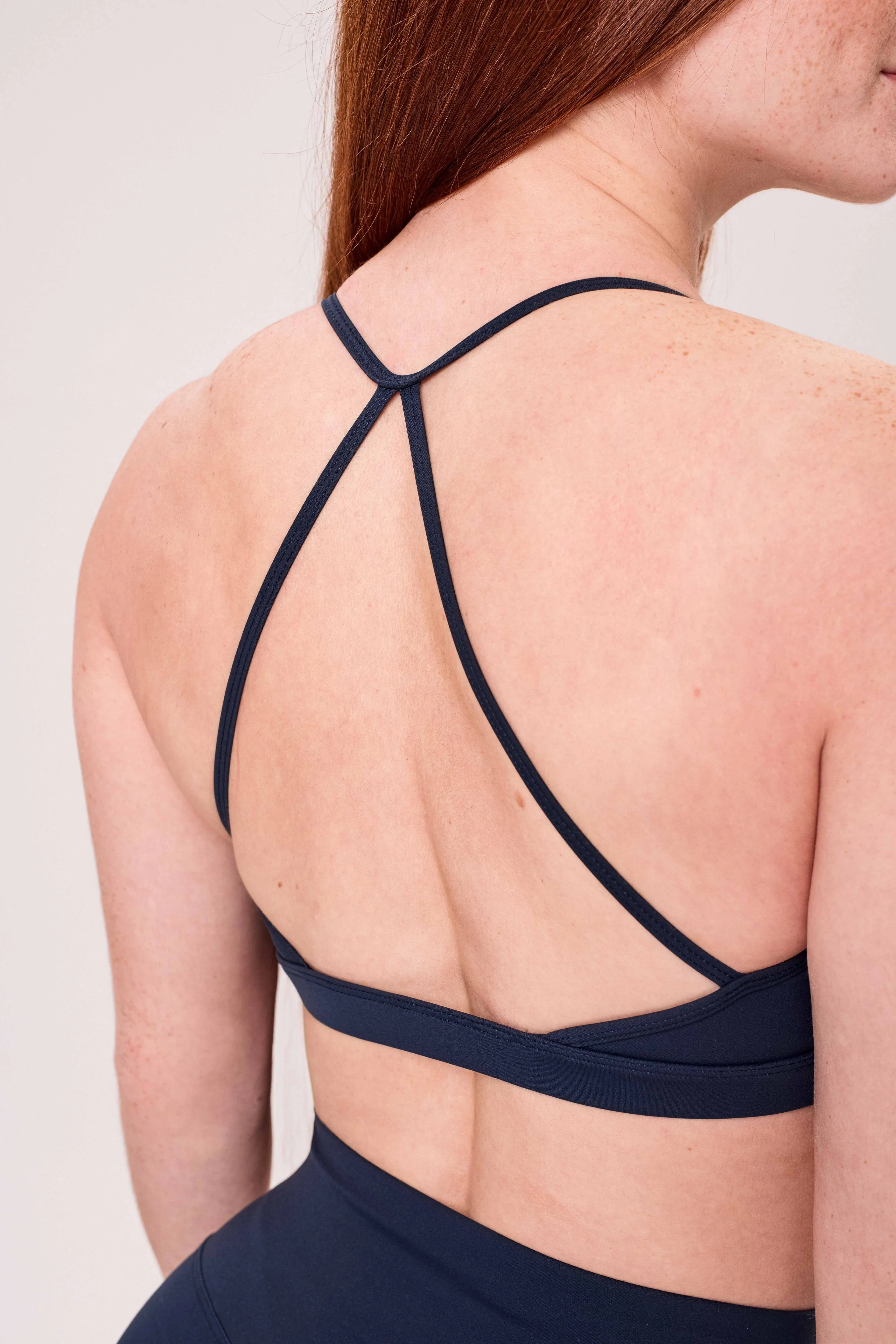 BACKLESS LIGHT SUPPORT BRA WITH STRAPS Damen Sport-BH