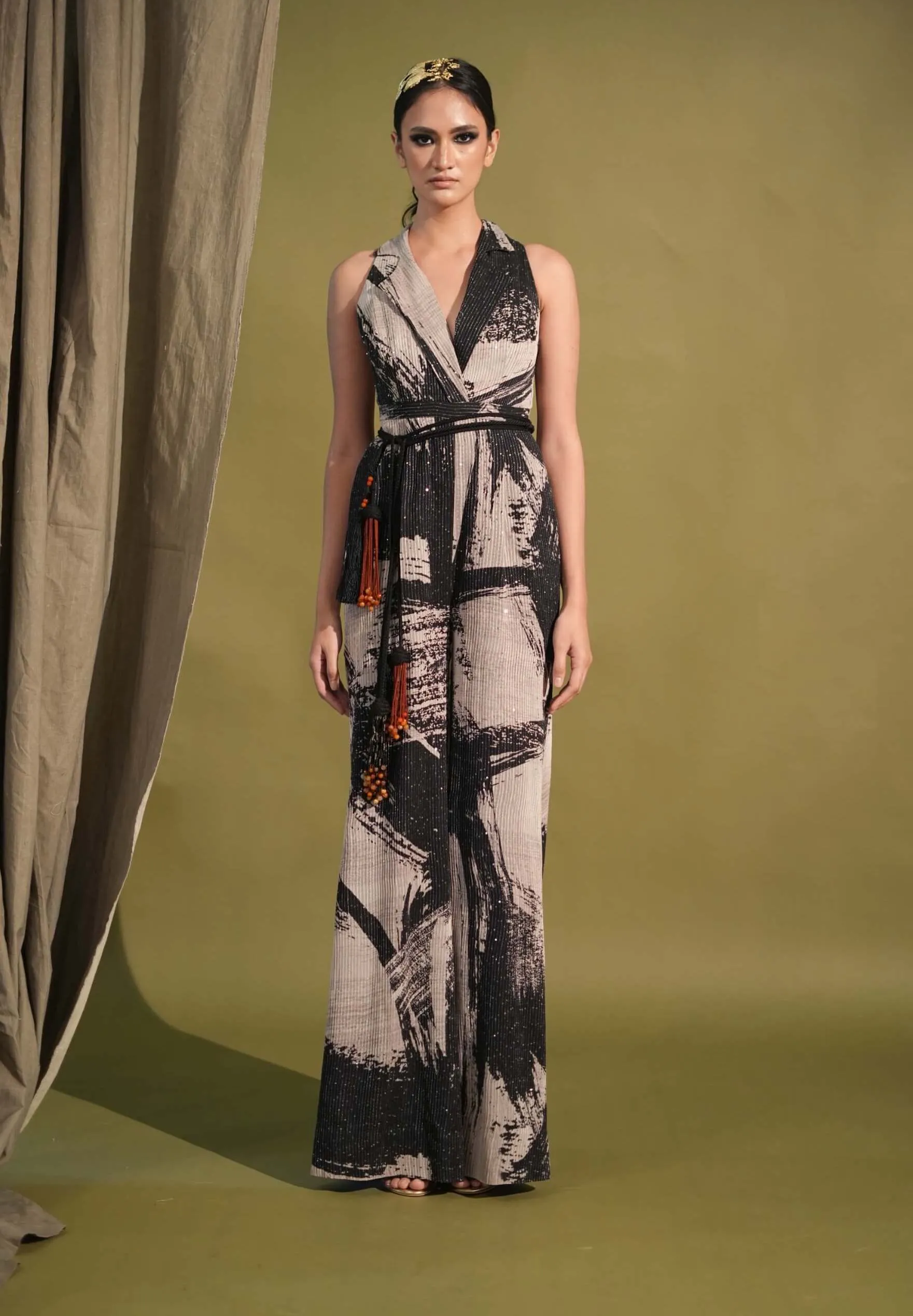 Black & white stroke print jumpsuit sari