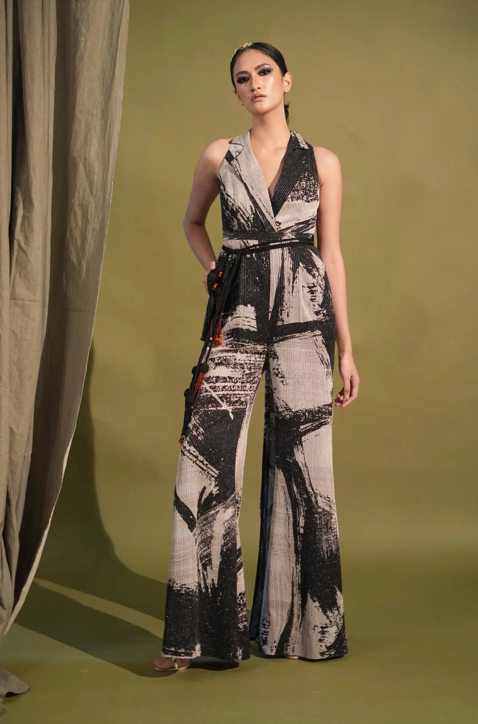 Black & white stroke print jumpsuit sari