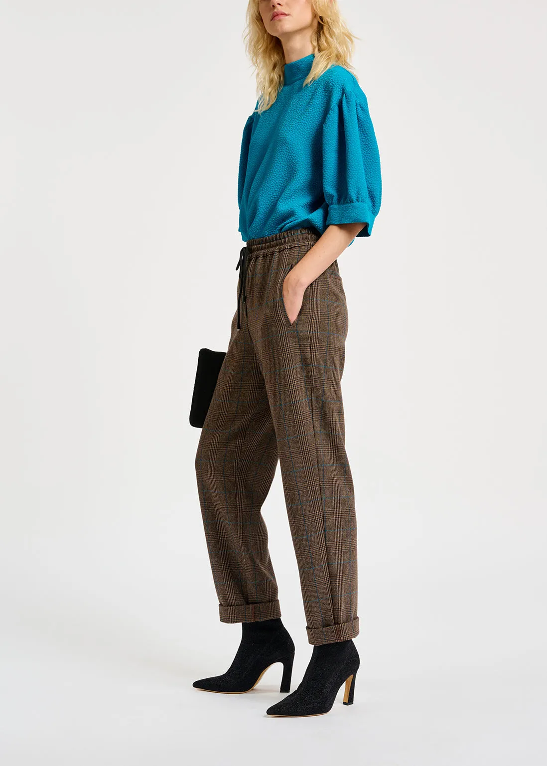Blue top with puffed sleeves