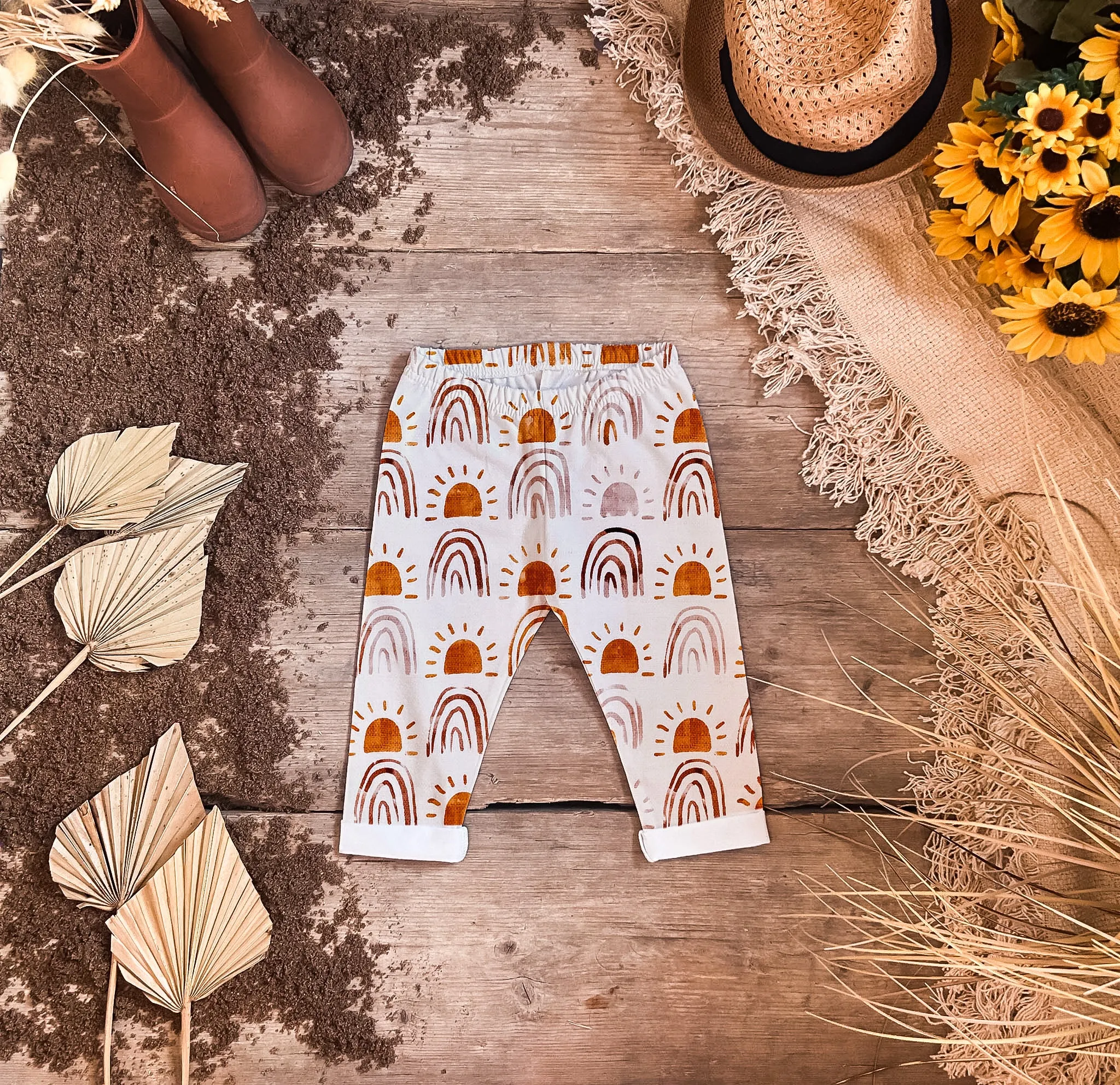 Boho Suns Cropped Leggings