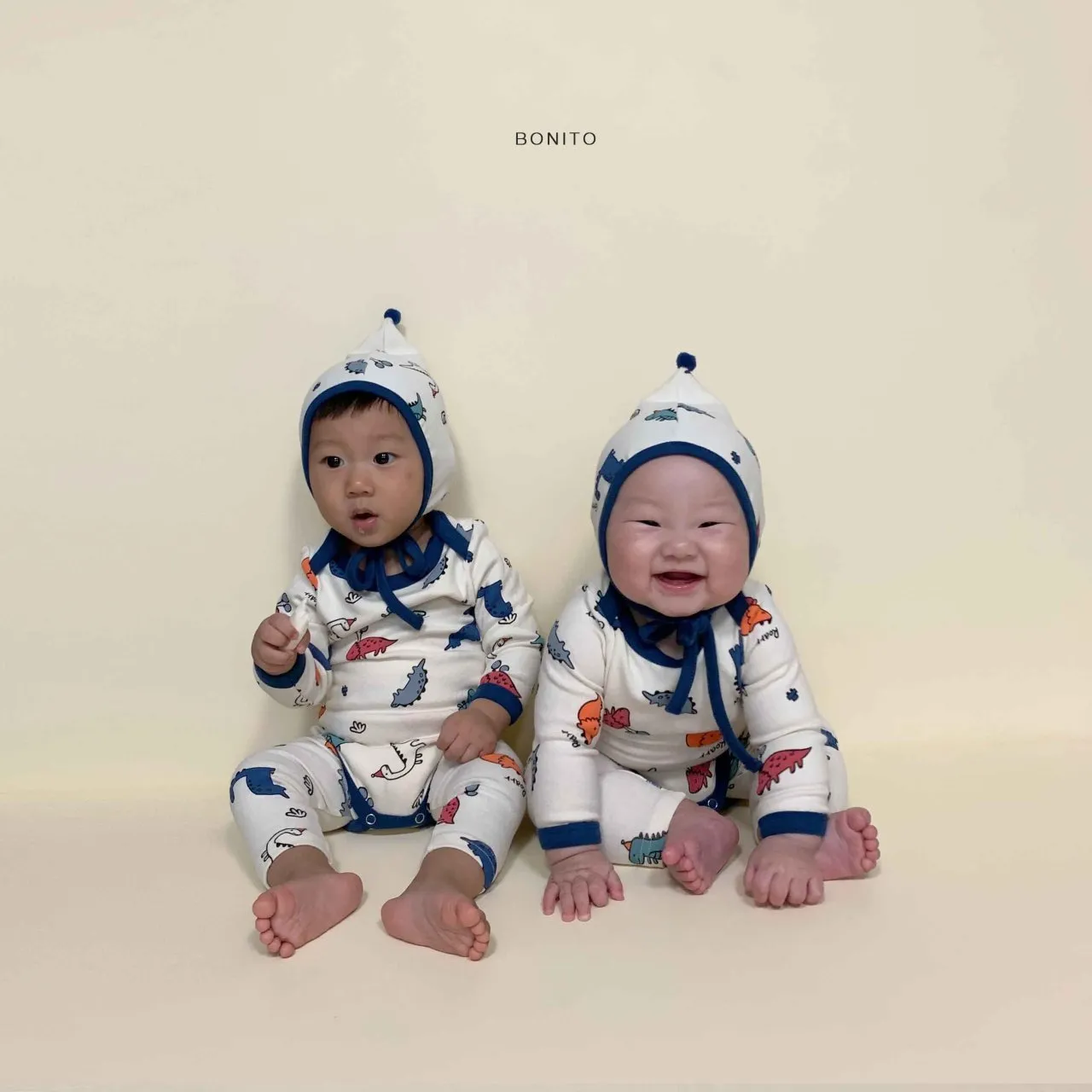 Bonito Tyranno Babygrow Set