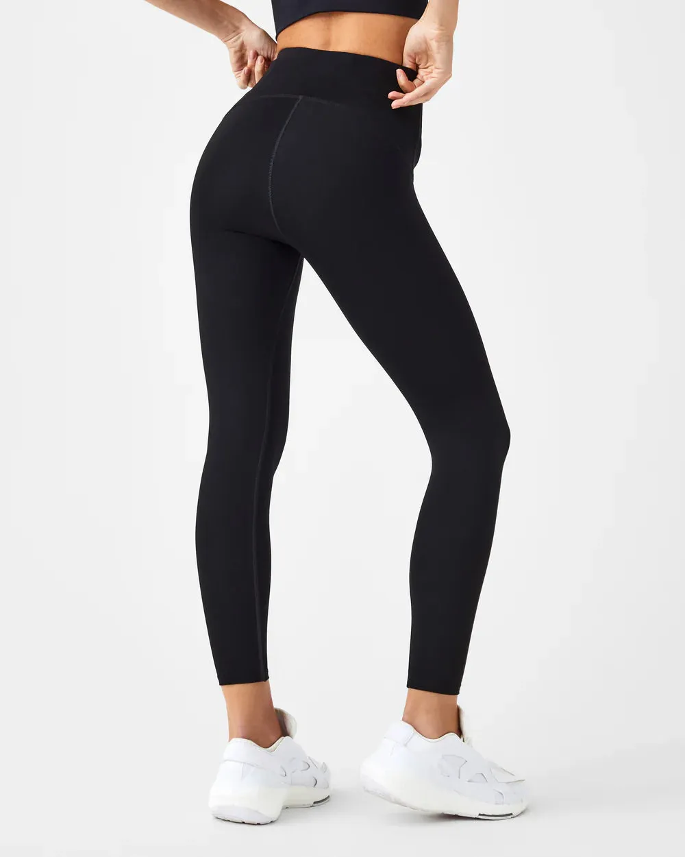 Booty Boost 7/8 Leggings in Very Black