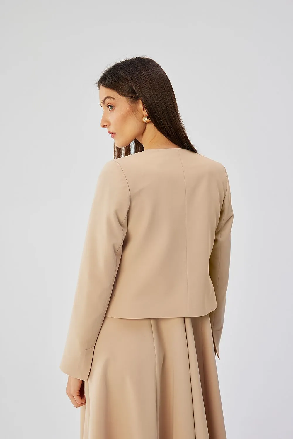 Chic No-Collar Jacket Design