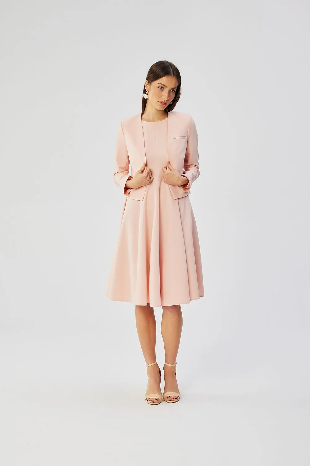 Chic No-Collar Jacket Design