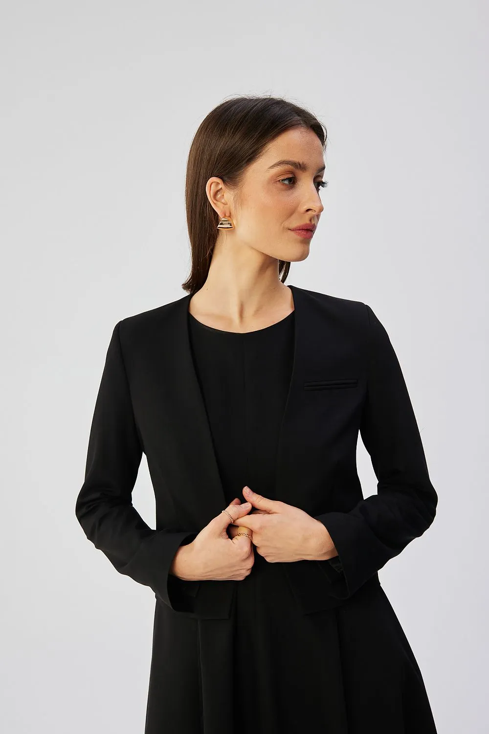Chic No-Collar Jacket Design
