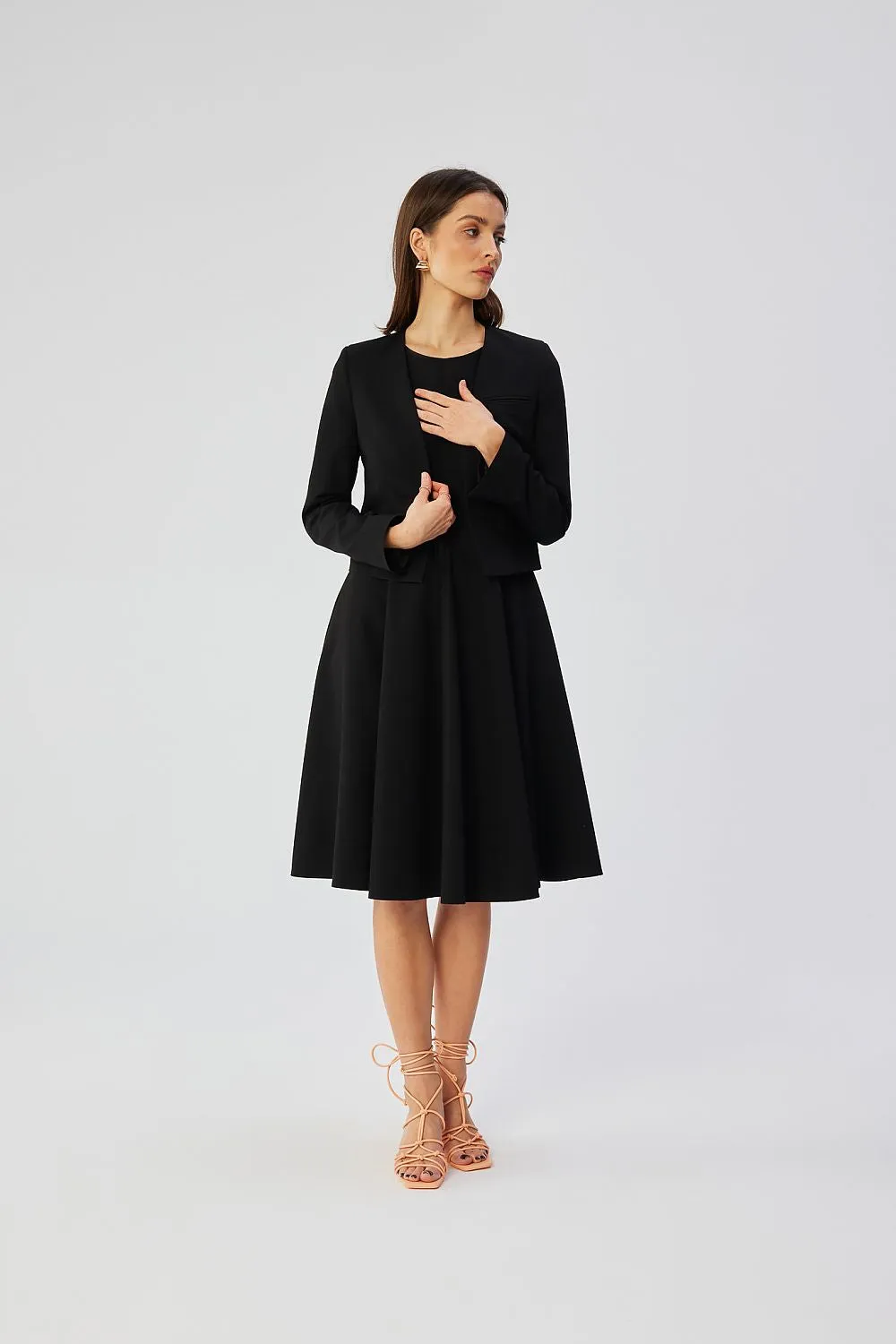 Chic No-Collar Jacket Design