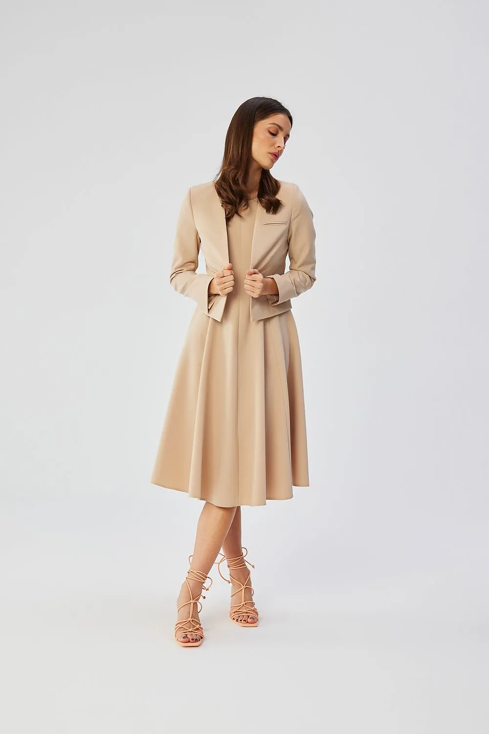 Chic No-Collar Jacket Design