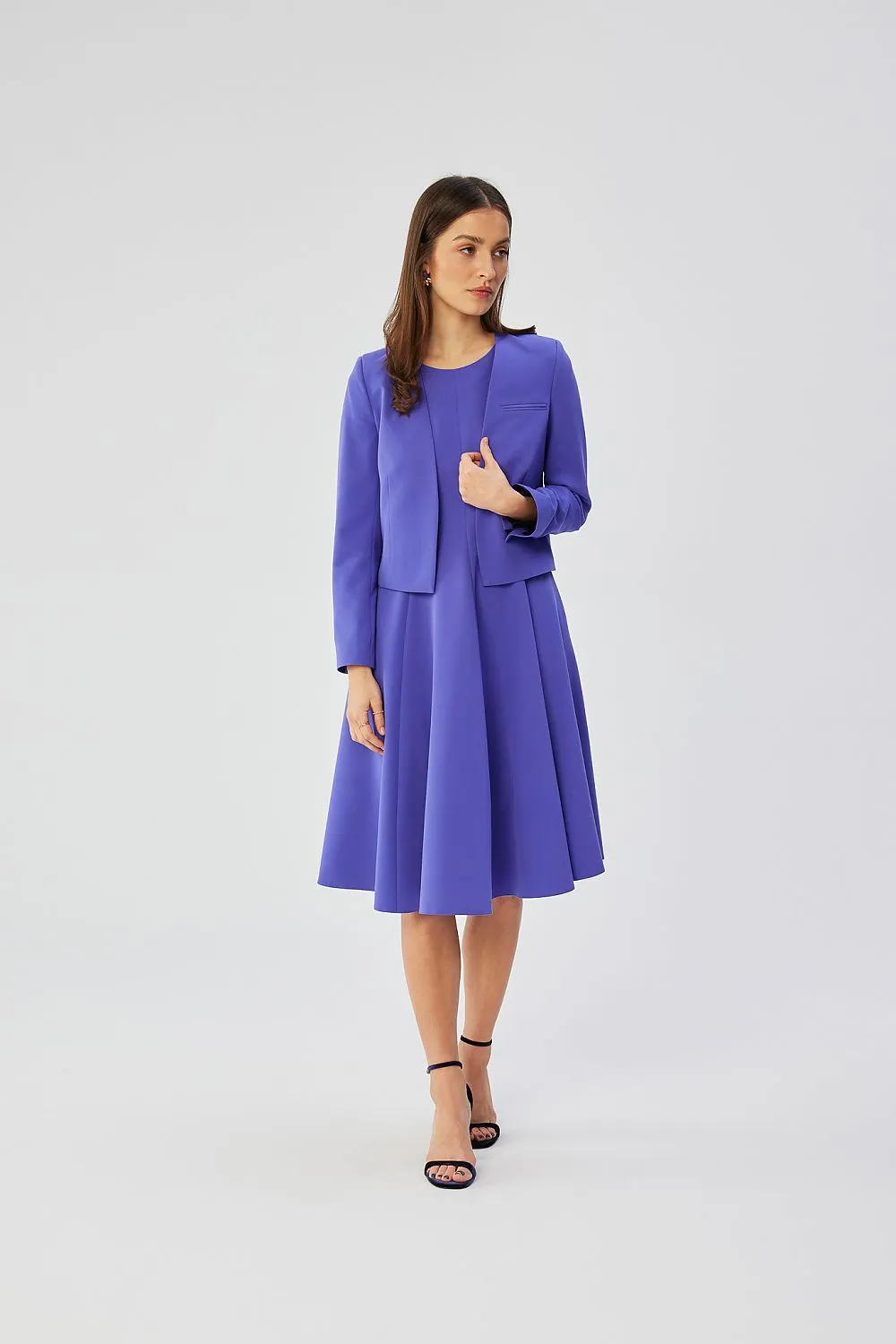 Chic No-Collar Jacket Design