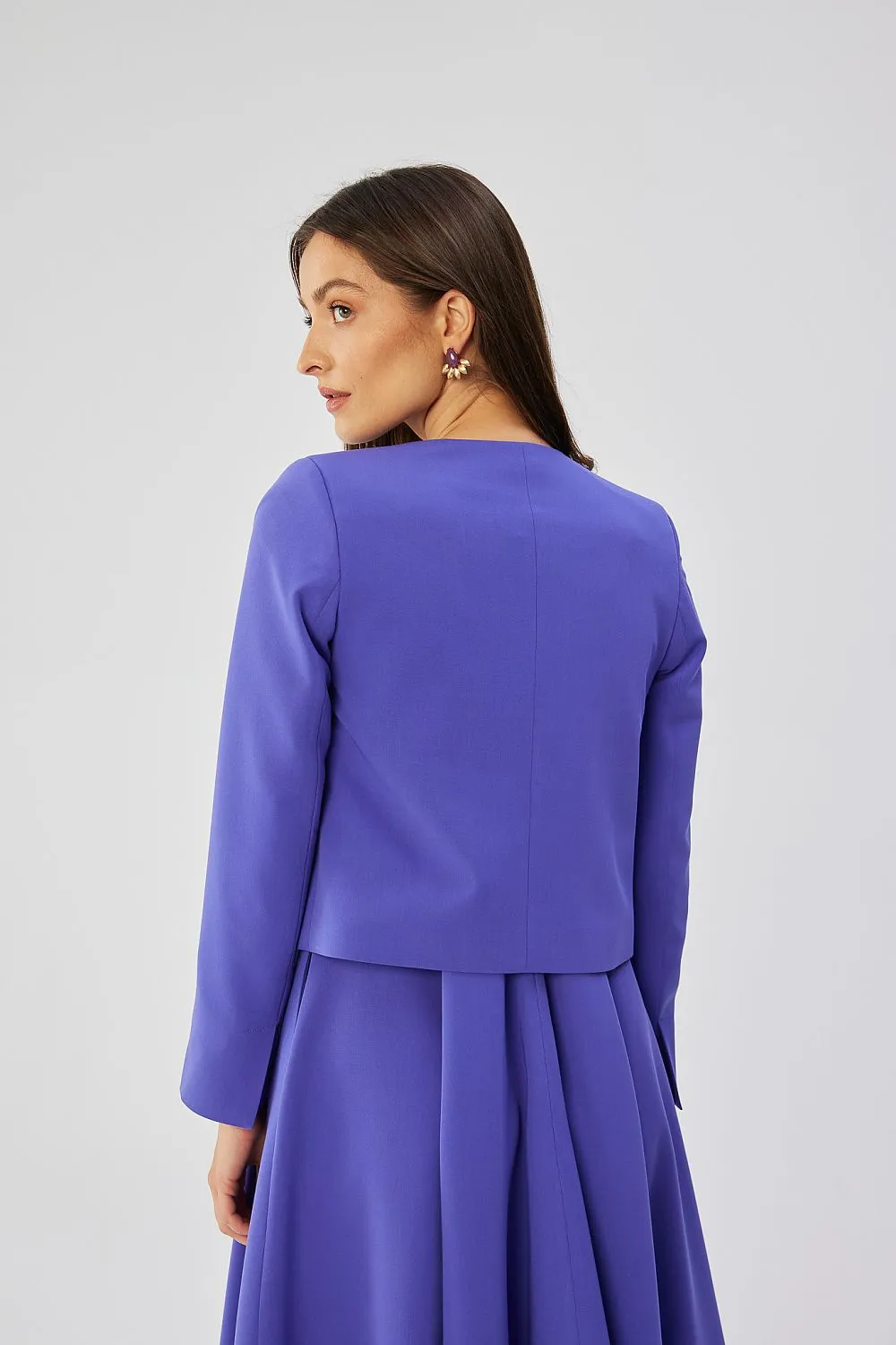 Chic No-Collar Jacket Design