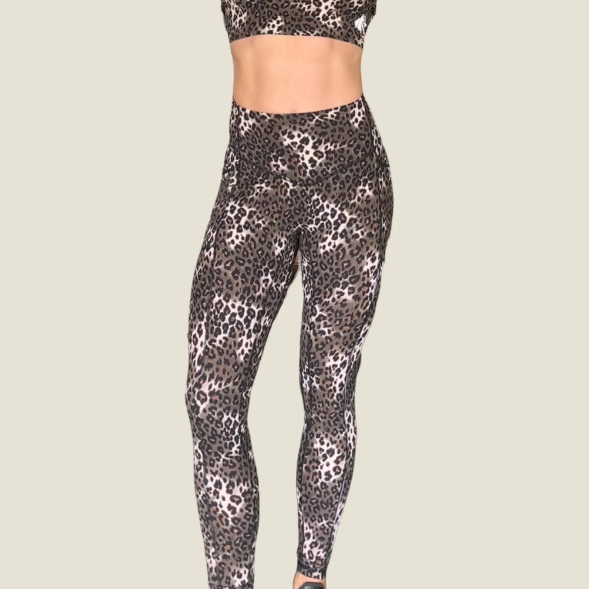 Conquer Leggings - Dark Cheetah