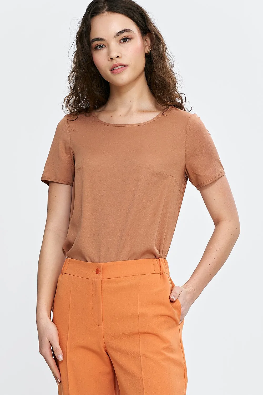 Elegant Boat-Neck Blouse with Short Sleeves
