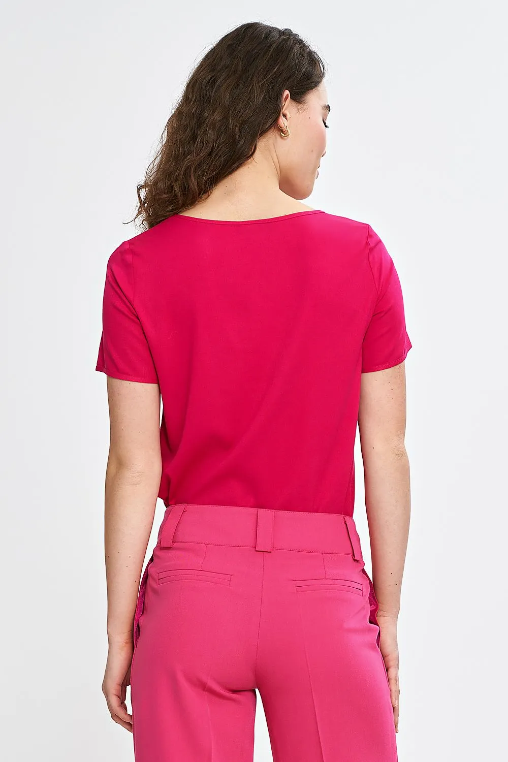 Elegant Boat-Neck Blouse with Short Sleeves