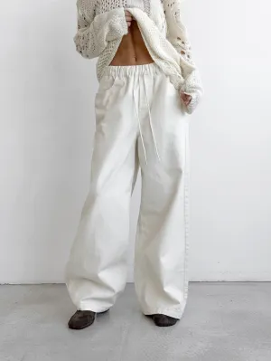 Elegant High-Waisted White Straight-Leg Pants for Women