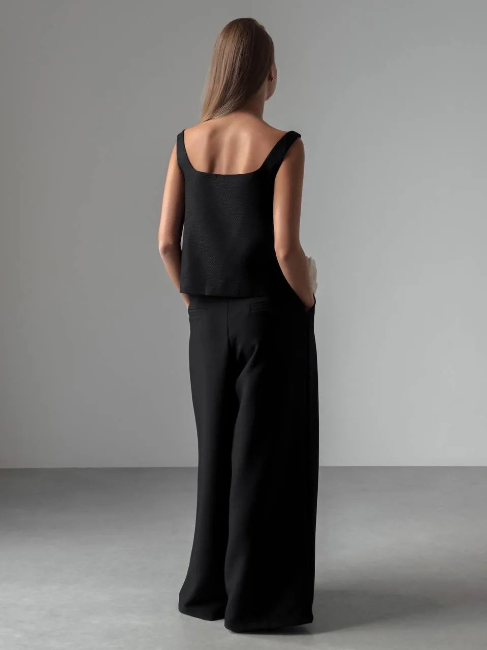 Elegant Wide-Leg Black Pants