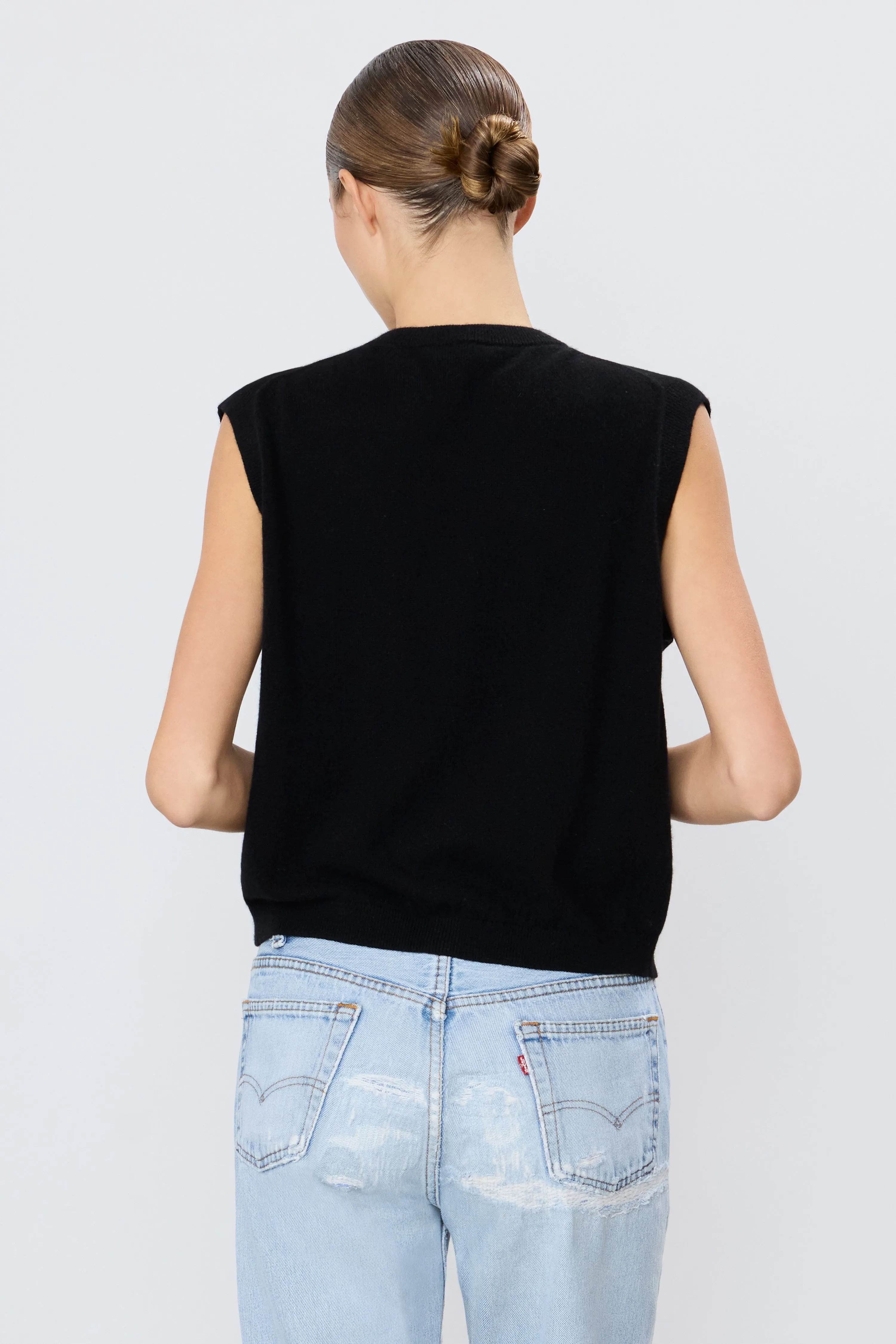 Elton Vest