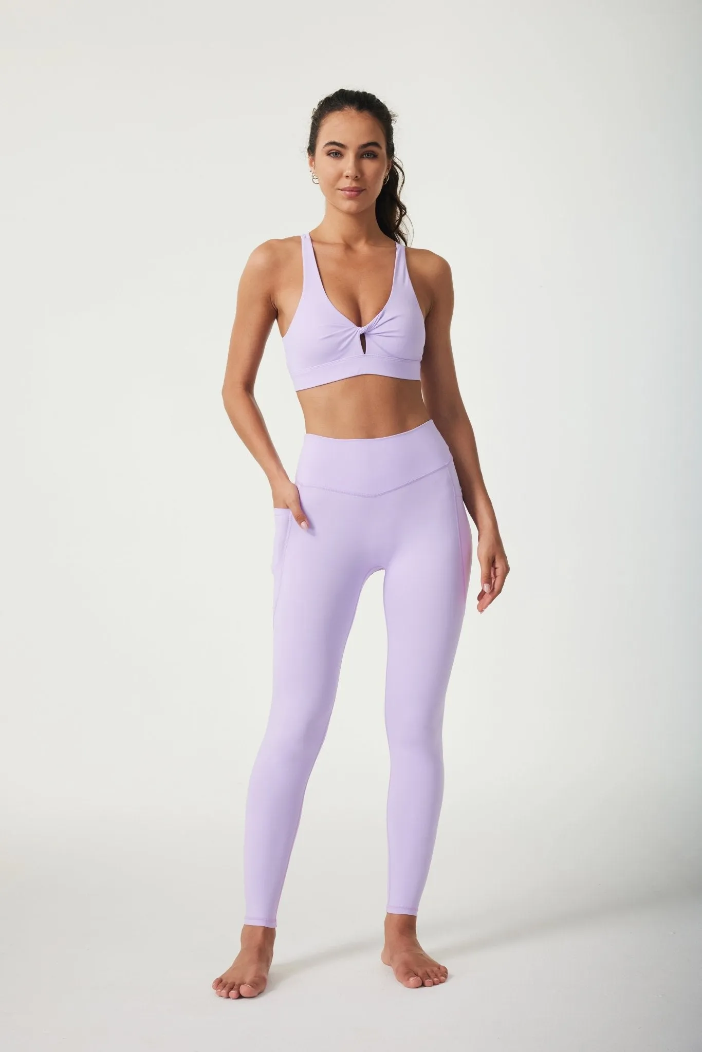 FlowRise Women’s Seamless High-Waisted Leggings – Ultra-Soft Workout Tights with Side Pockets for Yoga, Training & Everyday Wear