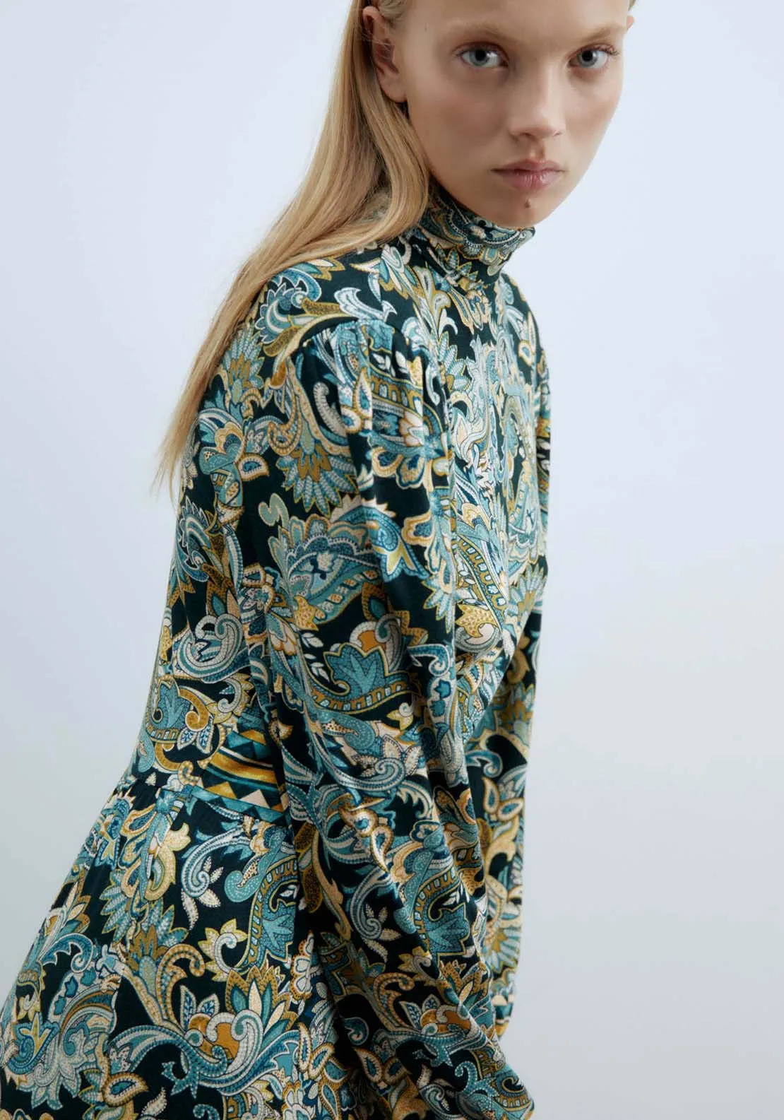 Funnel Neck Viscose Dress - Light Green