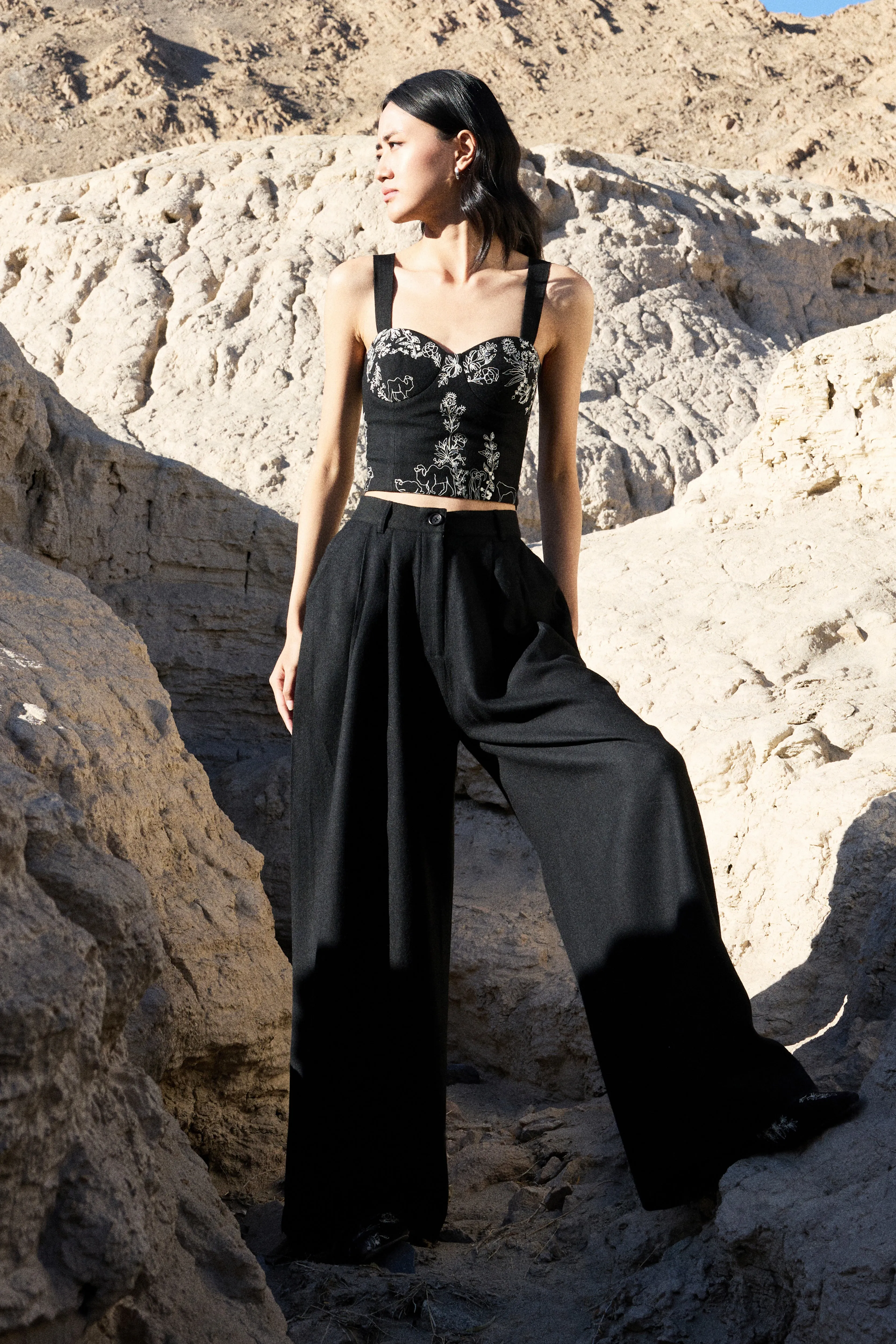 Hemis Woollen Bandeau (Black) & Sweden woollen Pants (Black)