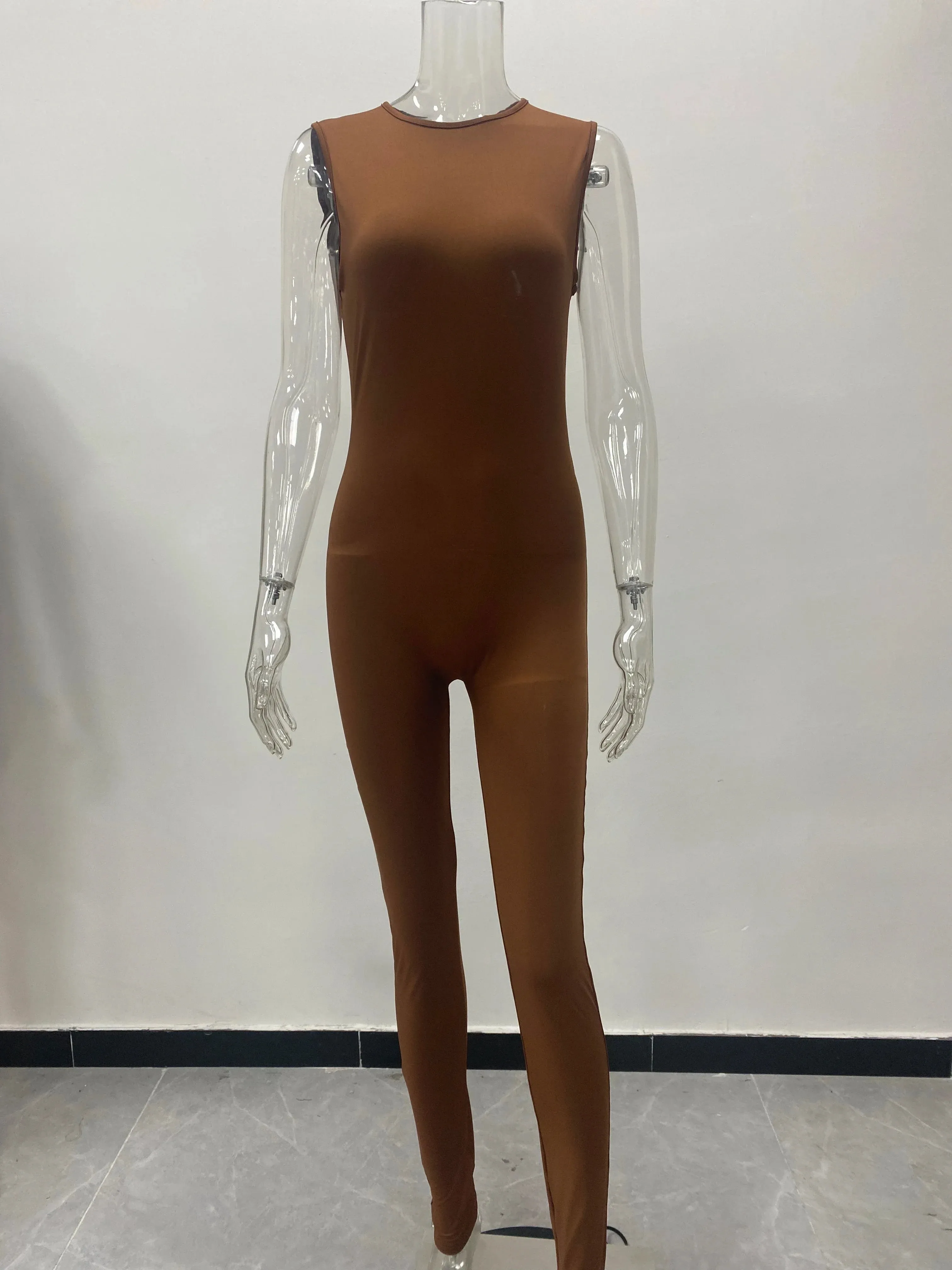 Hot selling 2022 summer new women's sleeveless slim fitting high waisted sports jumpsuit