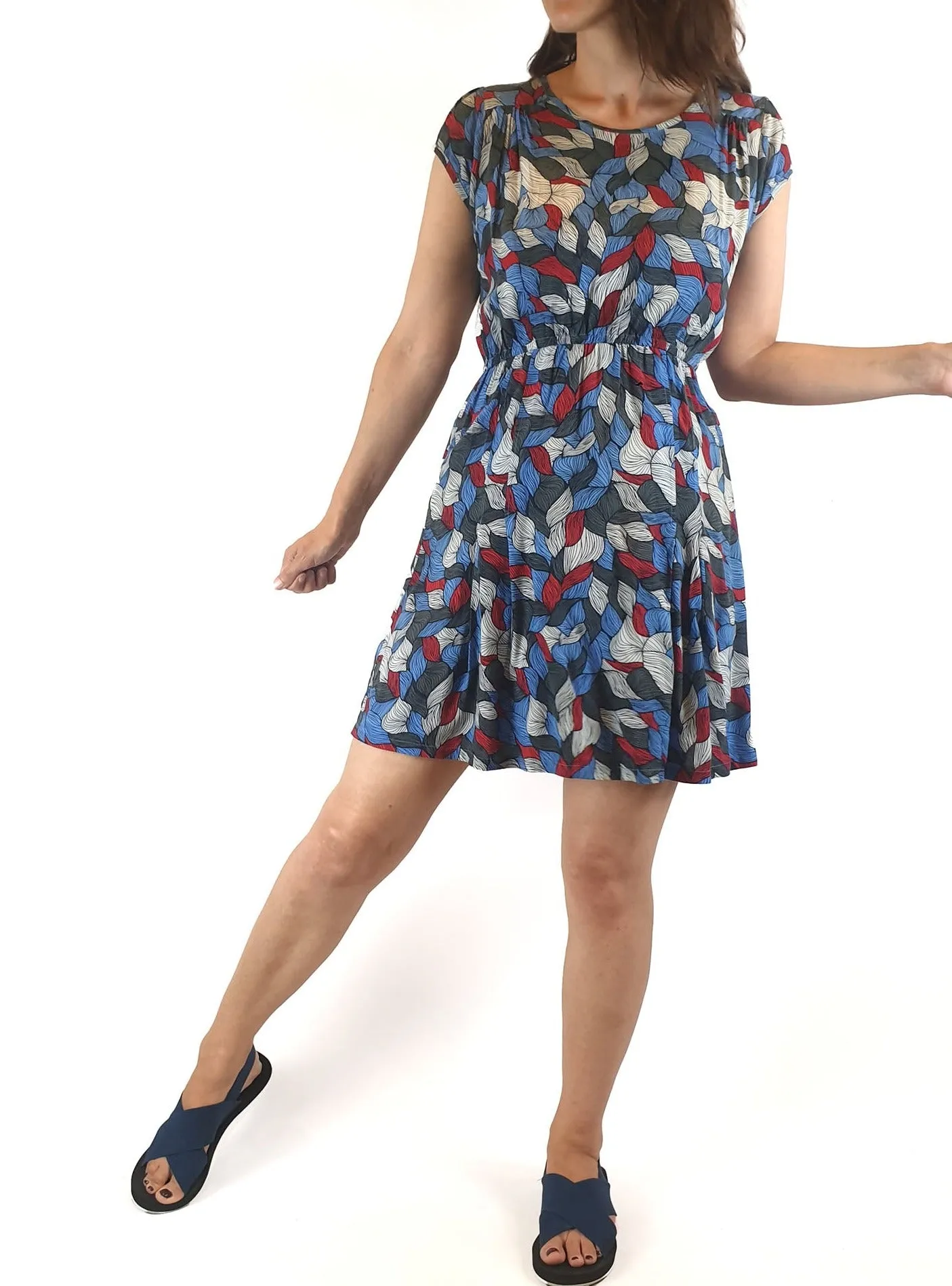 Leonard St dress with blue and red leaves print size 6 (best fits 6-8)