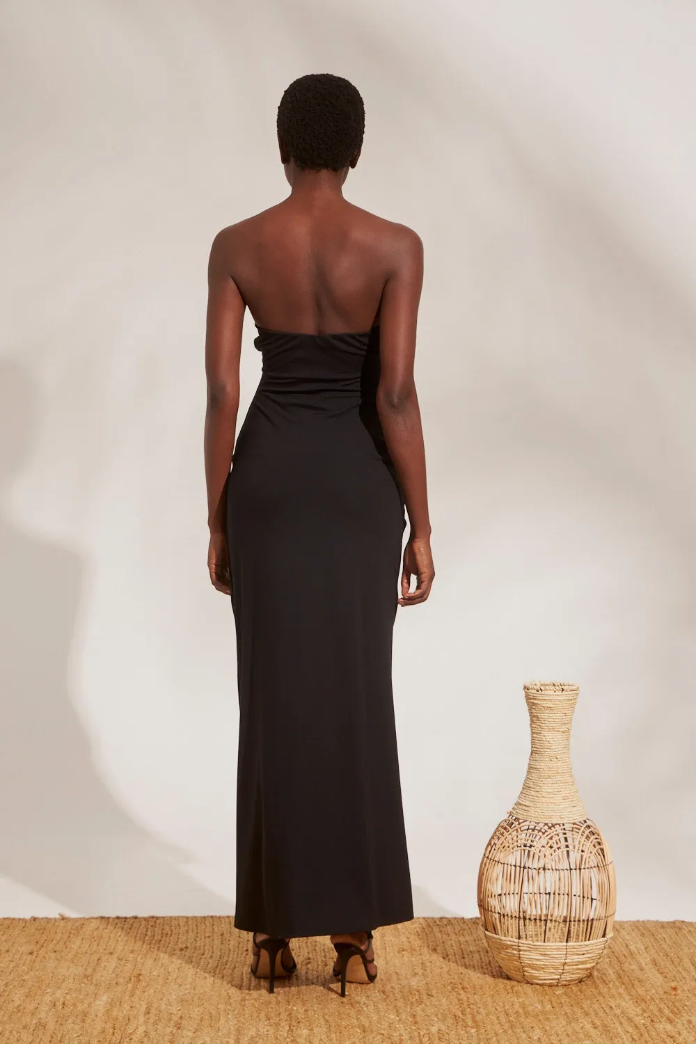 LONG GOWN STRAPLESS DRESS