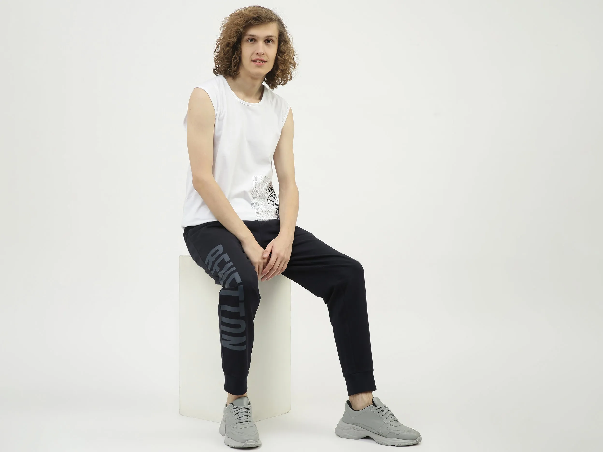 Men Printed Regular Fit Joggers