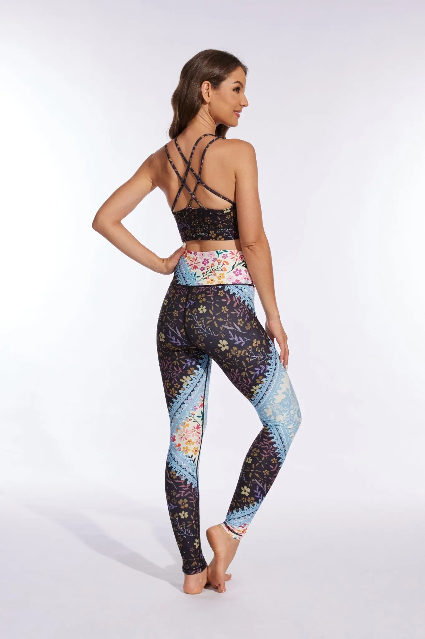 Midnight Garden Lace Leggings – Bloom Noir
