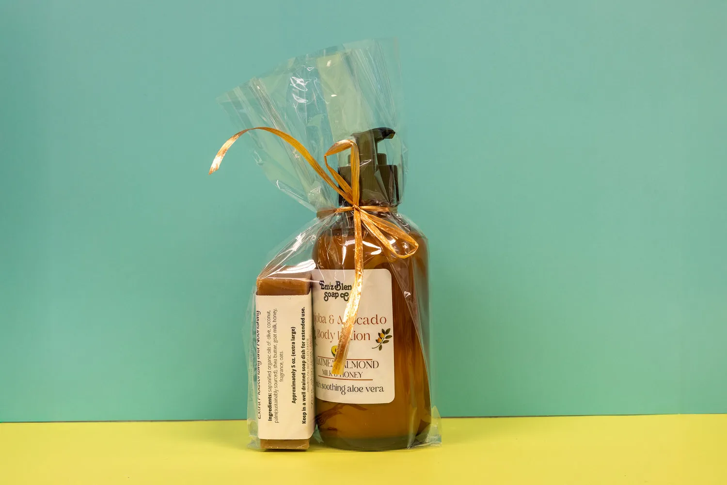 Oatmeal Milk & Honey Jojoba Lotion and Soap Gift Set