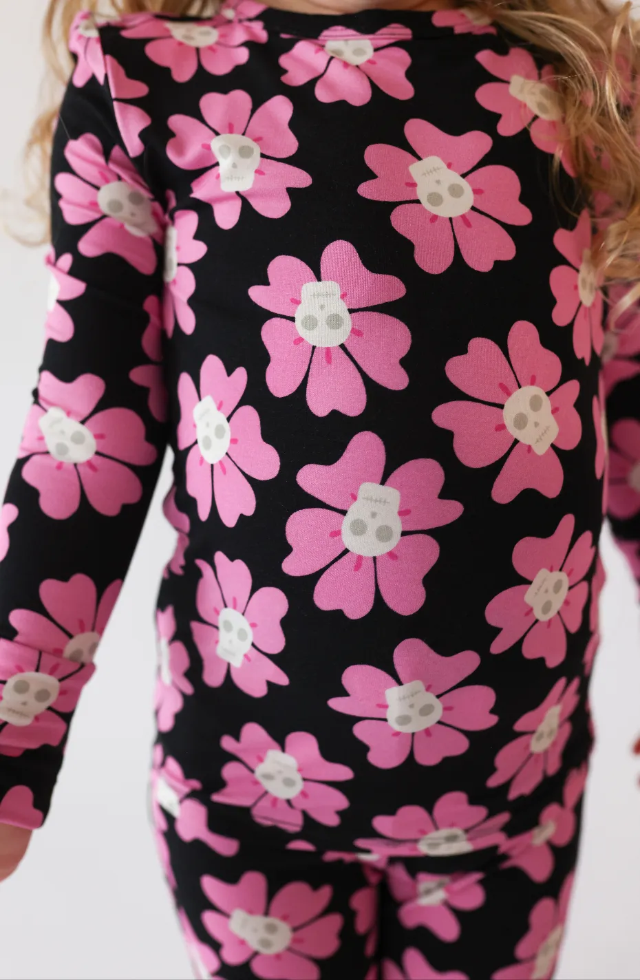 Posh Peanut Basic Long Sleeve Loungewear Pajama & Pants in Winifred