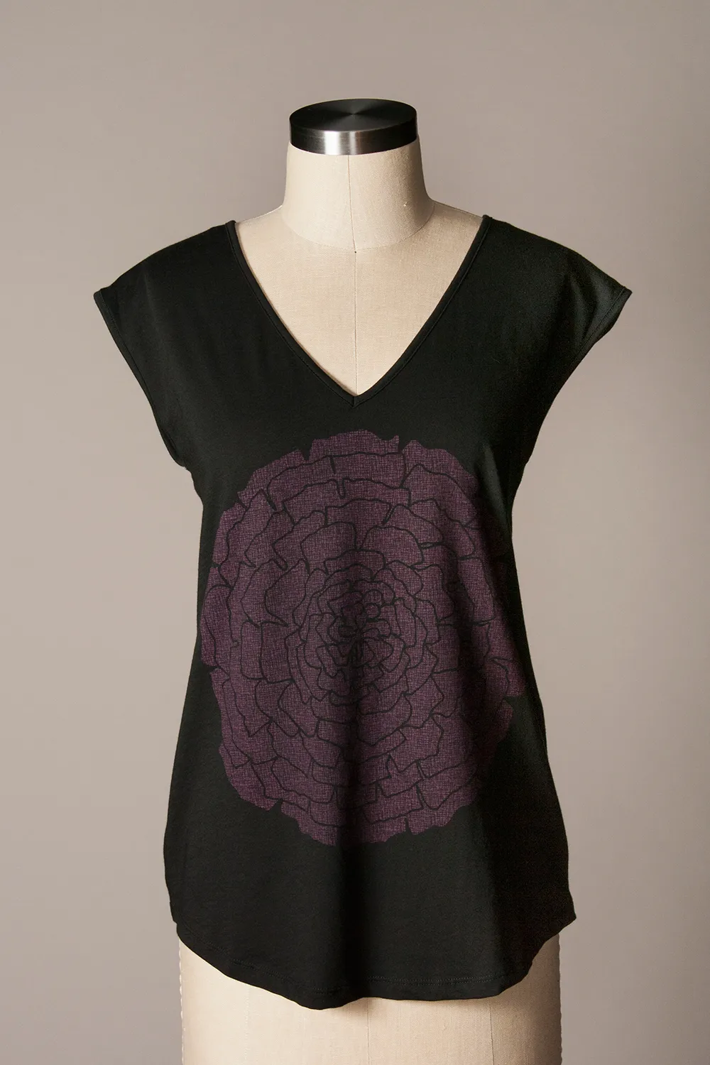 Ranunculus Tee
