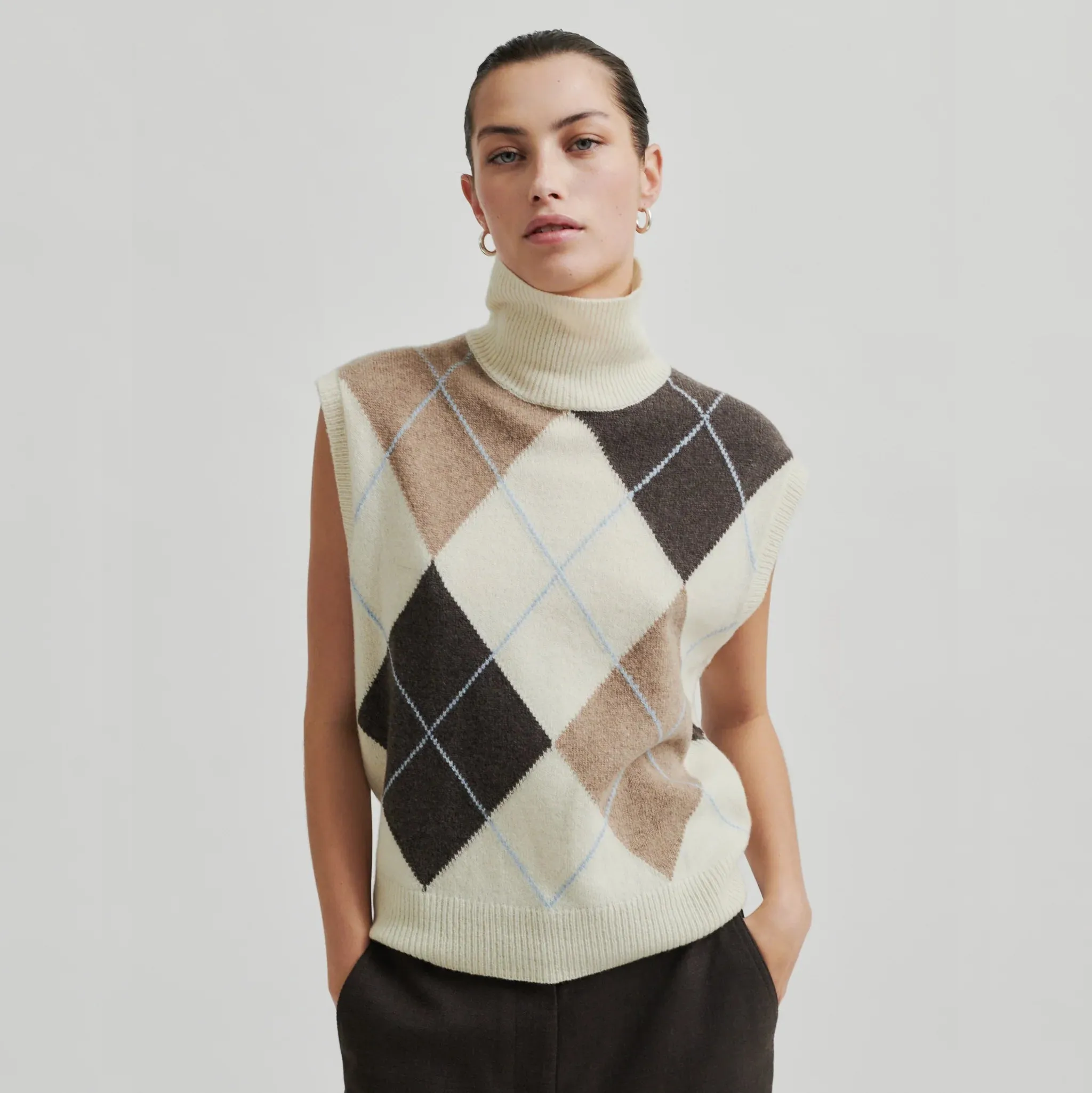Second Female - Agilla Mulch Vest