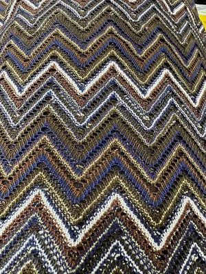 Shimmering Zigzag Knitted Mesh Fabric - Stretchy Elastic Jersey for Creative Projects