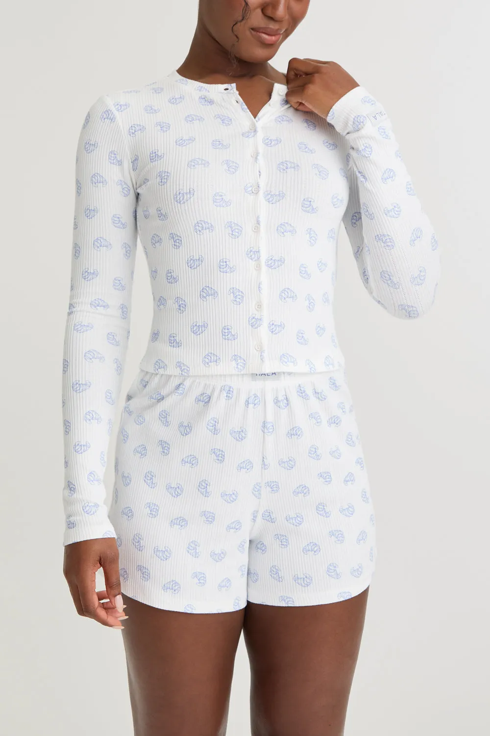SOFT LOUNGE PYJAMA SHORTS - CROISSANT PRINT