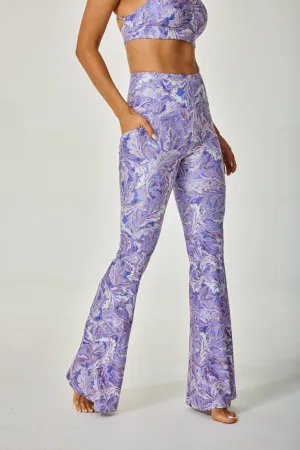Womens Flare Workout Pants with Pockets – High Waist Bootcut Leggings in Purple Marble Print for Yoga, Fitness & Casual Wear